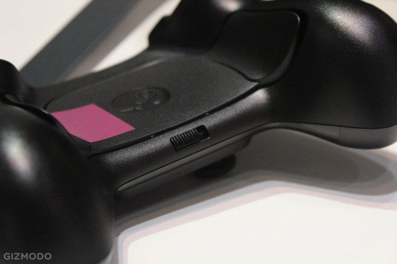 Illustration for article titled ​Here's What Valve's Virtual Reality Controllers Look Like